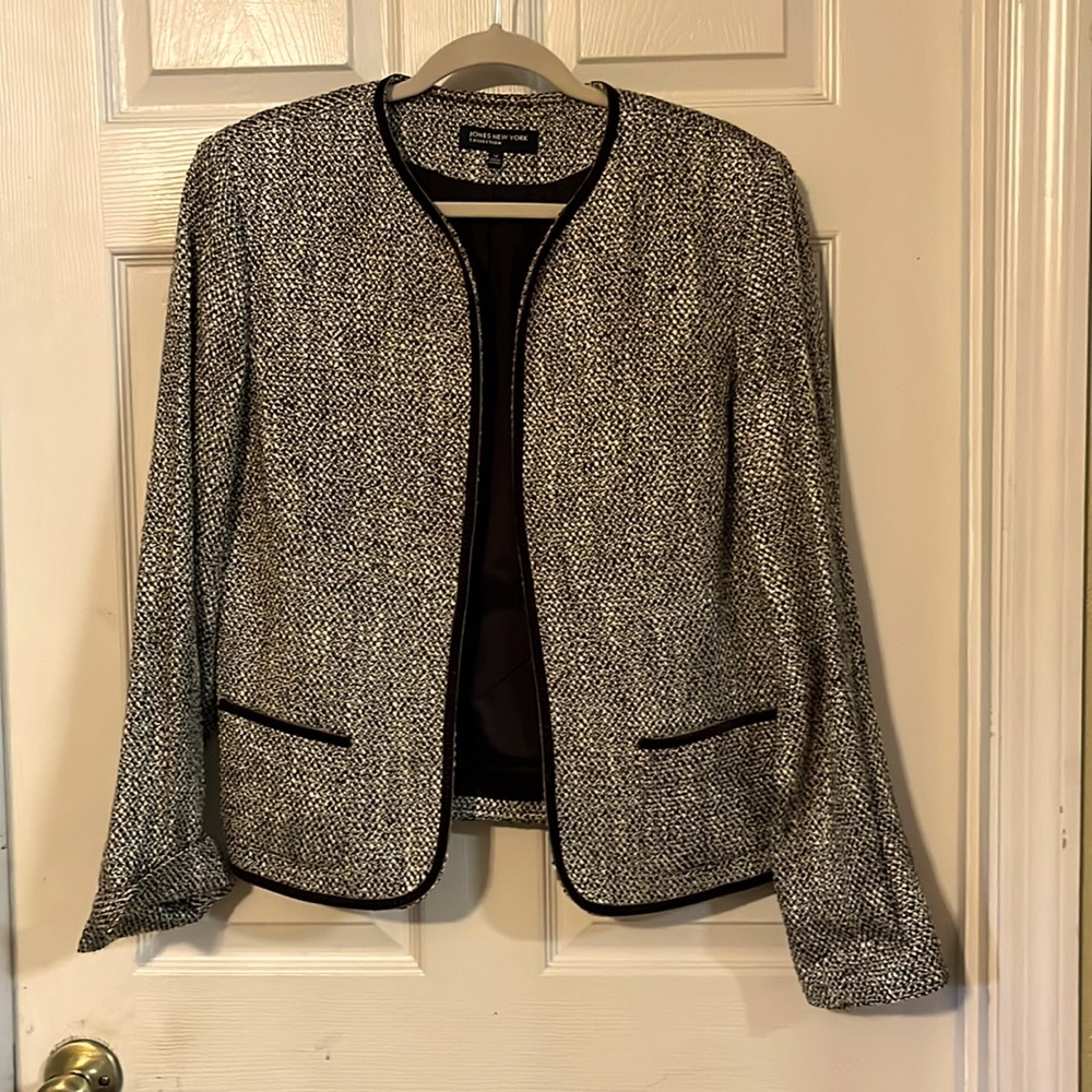 nice 2 pocket jacket